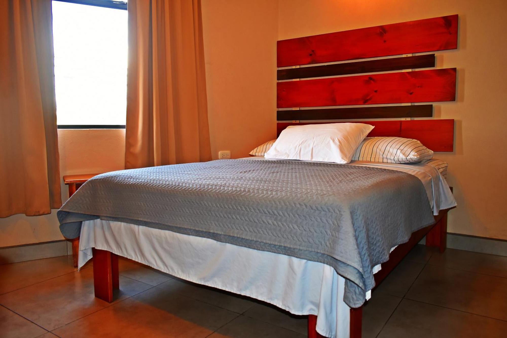 Hotel Cabinas Midey Пунтаренас Экстерьер фото